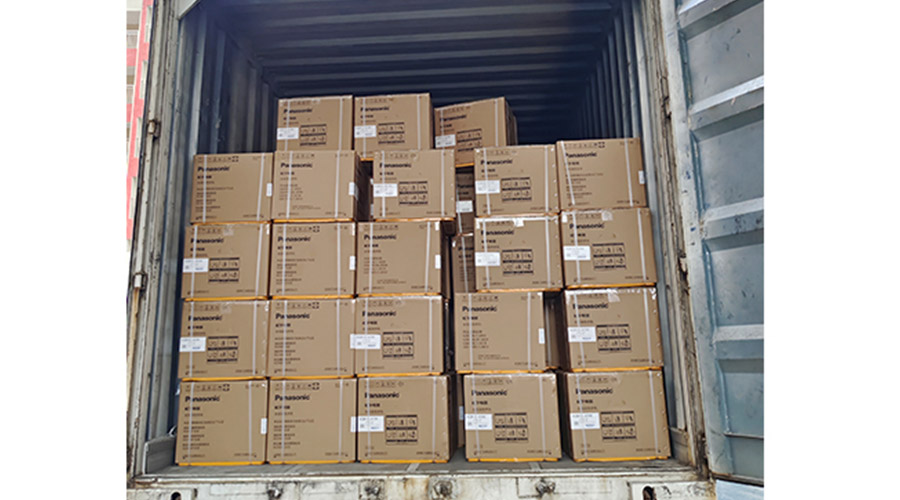 滿滿的貨物！國(guó)內(nèi)知名品牌客戶全自動(dòng)滾筒洗衣機(jī)裝柜發(fā)貨